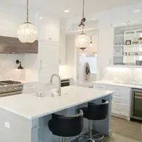 Ilustrasi dapur menggunakan kayu butcher block warna putih. (Foto: Unsplash/Aaron Huber)