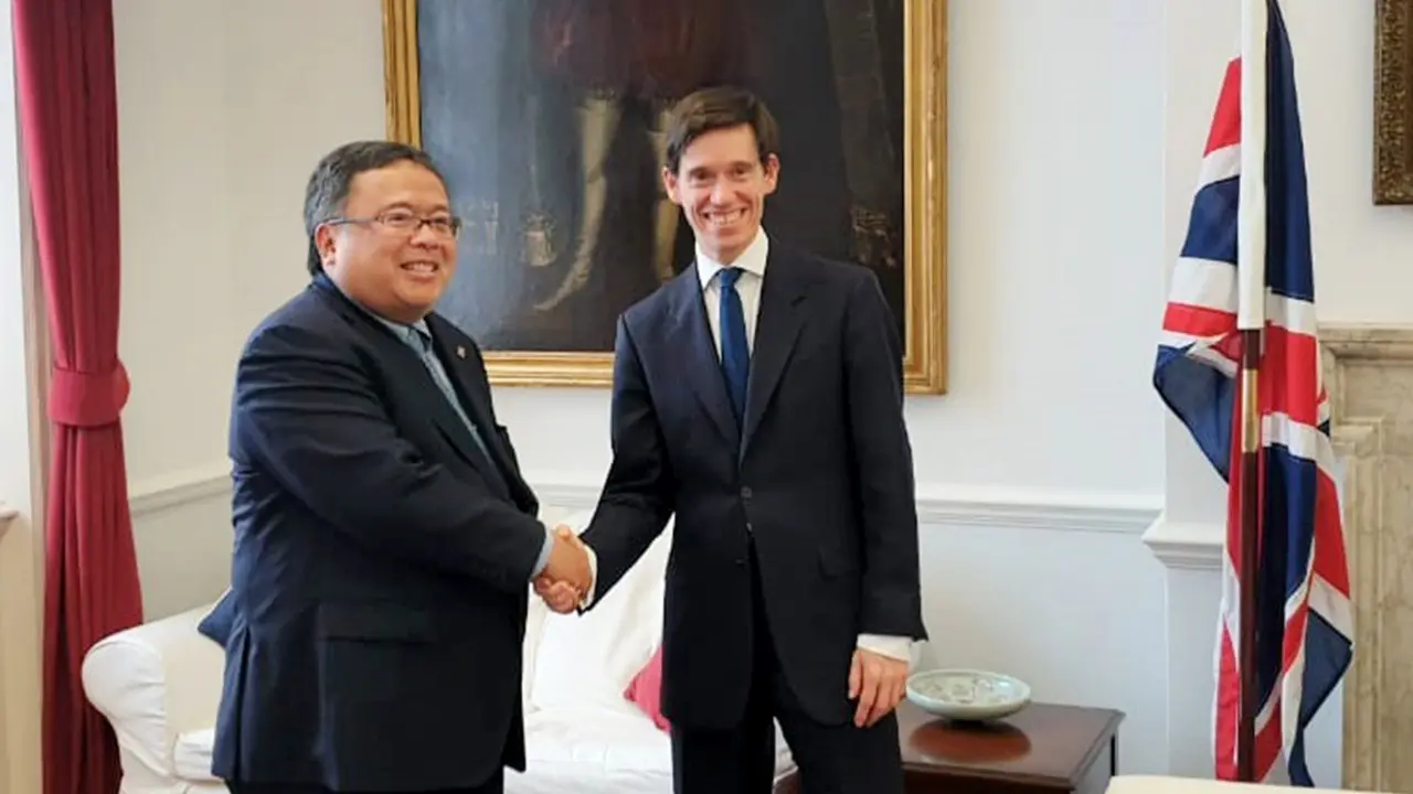 Menteri PPN/Kepala Bappenas Bambang Brodjonegoro bertemu Menteri Luar Negeri Inggris untuk Urusan Pembangunan Internasional Rory Stewart.