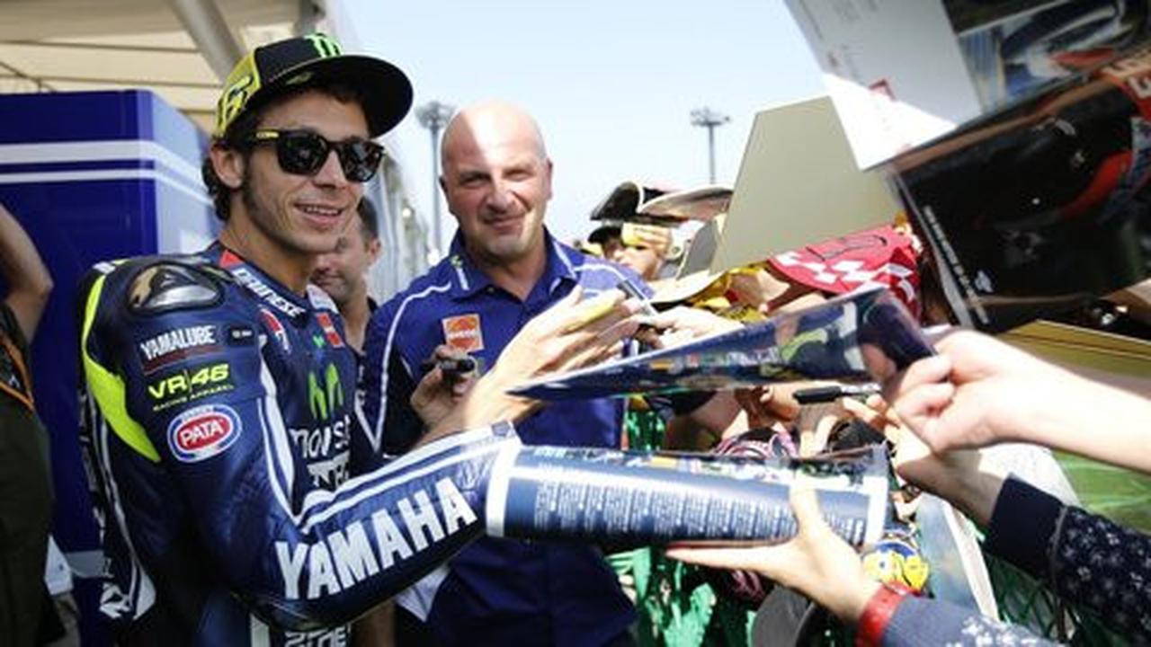 Ini beda nilai kontrak & bayaran Rossi vs Lorenzo di MotoGP