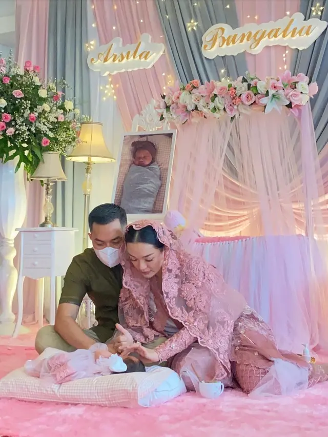7 Momen Akikah Baby Arsila Anak Zaskia Gotik, Elegan dan Bernuansa Pink