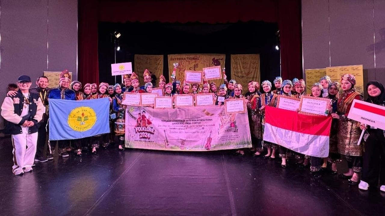 Tim Misi Kebudayaan SMA Labschool Cibubur