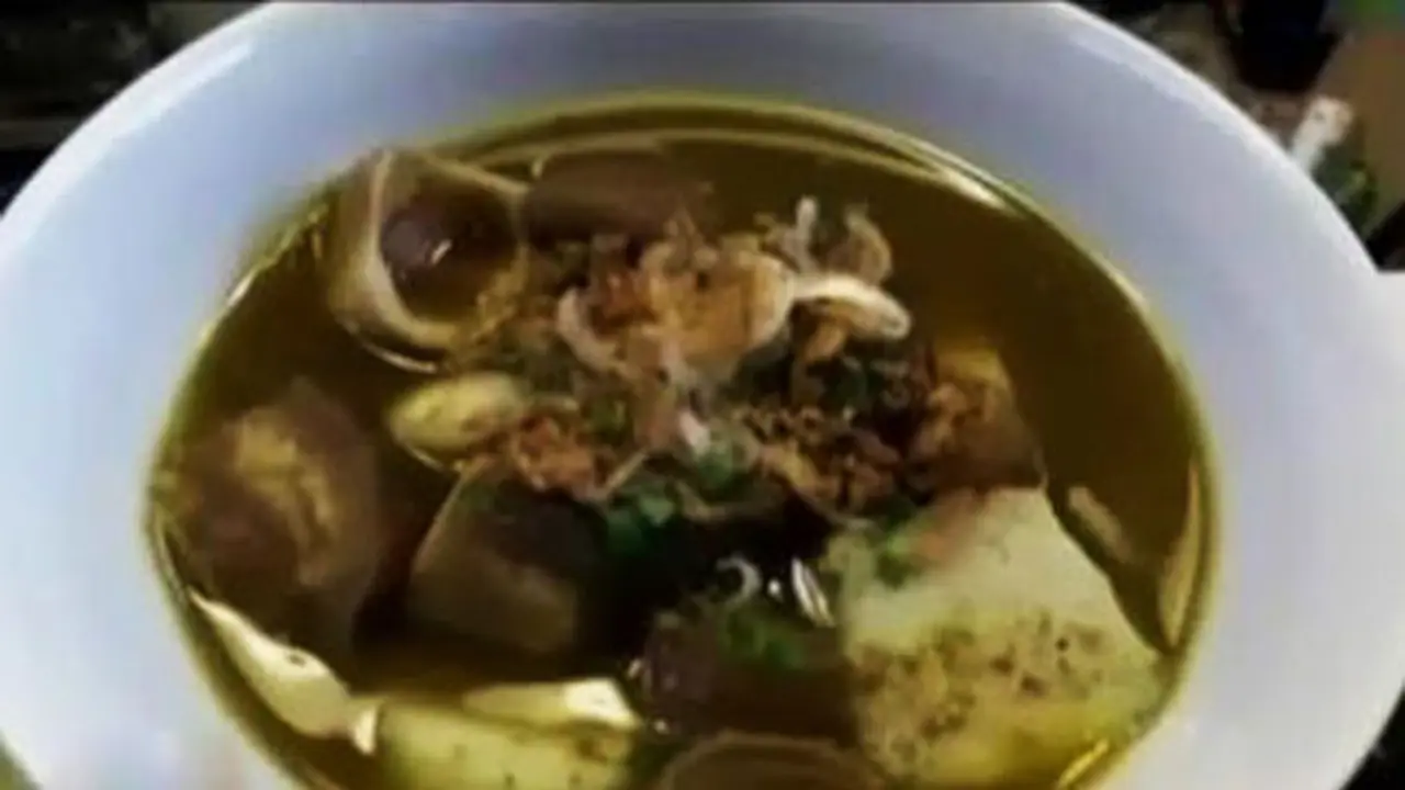 Nikmatnya Lontong Sapi Gokil Menu Kuliner Khas Iduladha