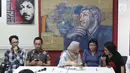 Sejumlah aktivis yang tergabung dalam Koalisi Keadilan untuk Munir saat menyampaikan keterangan bersama terkait 15 tahun terbunuhnya aktivis HAM Munir di Jakarta, Jumat (6/9/2019). Mereka mendesak pemerintah tegas dan serius menuntaskan kasus Munir. (Liputan6.com/Helmi Fithriansyah)