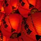 Ilustrasi lampion Tahun Baru China, Imlek. (Photo by Henry & Co. on Unsplash)