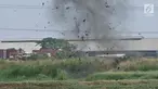 Bom dari rumah terduga teroris diledakan di Semper Barat, Cilincing, Jakarta, Senin (23/9/2019). Petugas kepolisian melakukan disposal atau meledakkan bom milik terduga teroris yang ditemukan di TKP. (merdeka.com/Iqbal S. Nugroho)