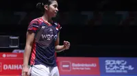 Pebulu tangkis tunggal putri Indonesia Ester Nurumi Tri Wardoyo&nbsp;lolos ke babak 16 besar Japan Open 2024 setelah mengalahkan Pornpicha Choeikeewong dari Thailand. Ester menang&nbsp; 21-14 dan 21-17&nbsp;di Yokohama Arena, Rabu (21/8). (foto: PP PBSI)