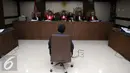 JPU mendakwa Panitera PN Jakarta Utara, Rohadi menerima suap dari pihak Saipul Jamil, Jakarta, Senin (5/9). Rohadi didakwa menerima duit haram Rp 50 juta terkait penunjukan Majelis Hakim yang menangani perkara Saipul. (Liputan6.com/Helmi Afandi)