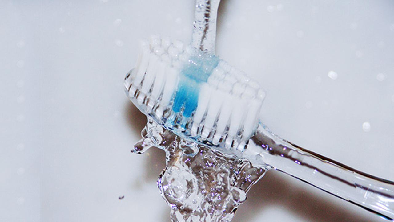 6 Kesalahan Menyikat Gigi yang Ancam Kesehatan