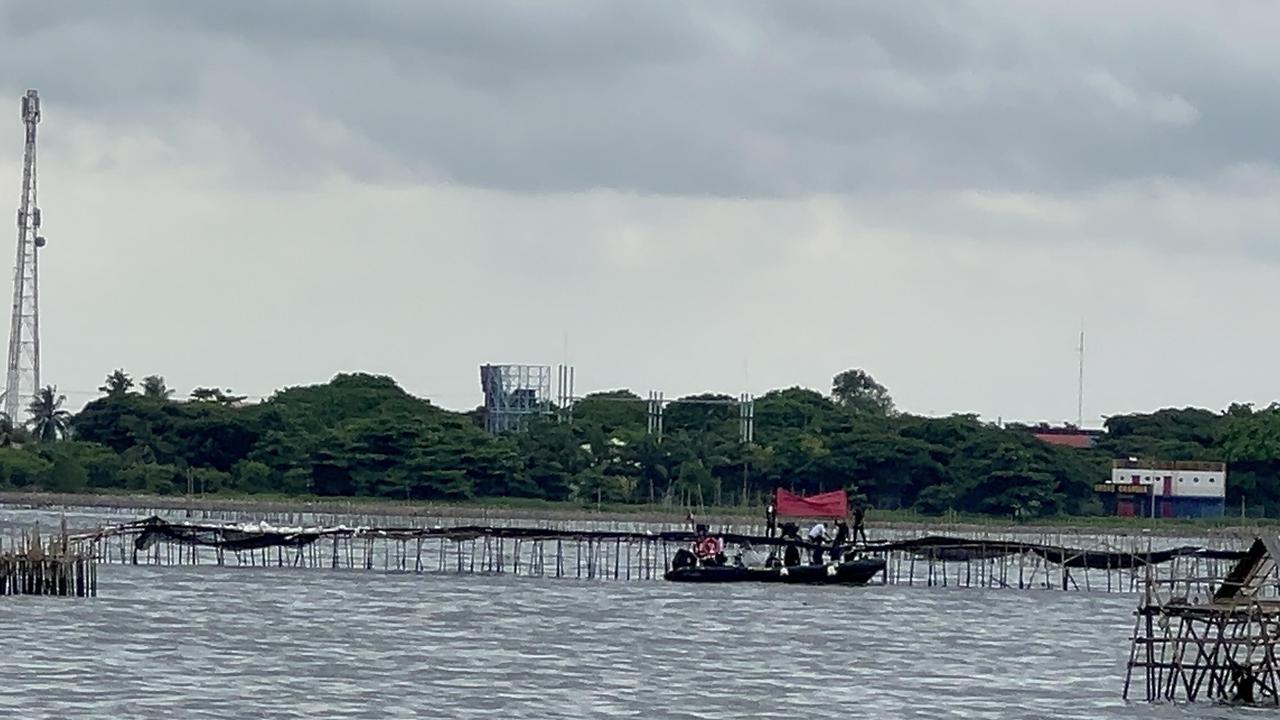 Pagar di Laut Tangerang Tak Berizin, Kenapa KKP Tak Segel Sejak Investigas di September 2024