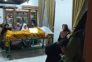Seorang ibu rumah tangga di Pesawaran, Lampung meninggal dunia usai tersambar petir. (Istimewa)