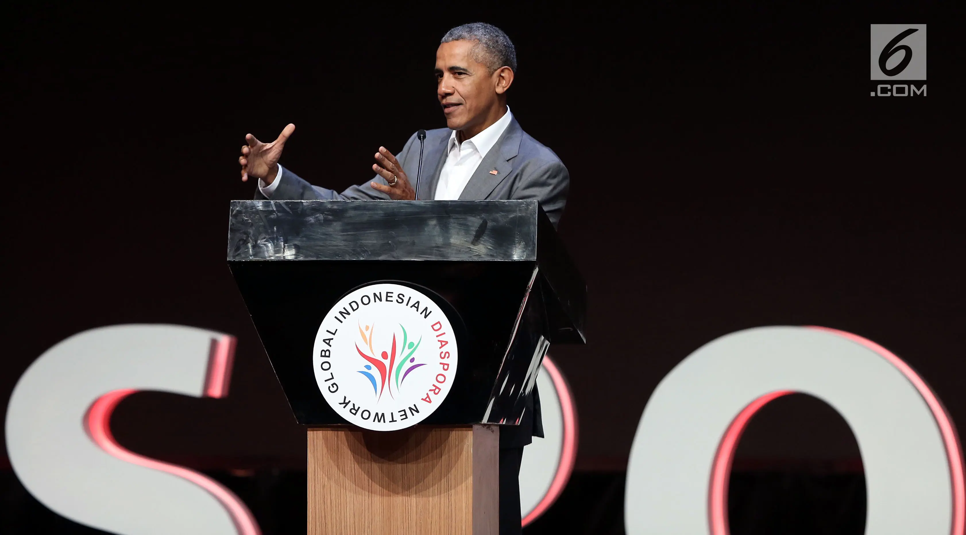 Presiden AS ke-44, Barack Obama menjadi pembicara dalam acara 4th Congress of Indonesian Diaspora di Kota Kasablanka, Jakarta, Sabtu (1/7). (Liputan6.com/Johan Tallo)