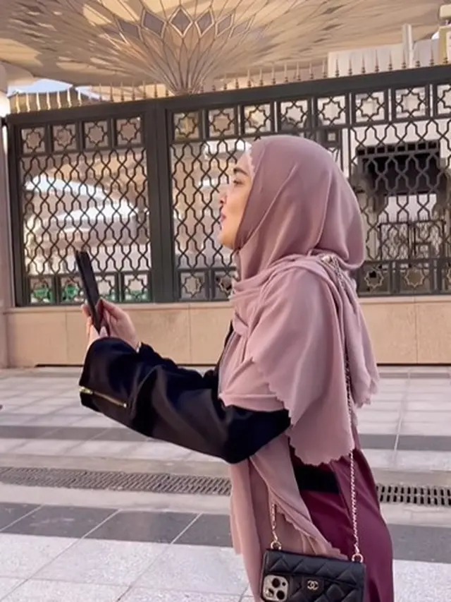 Ashanty jadi tukang foto (Instagram/ashanty_ash)