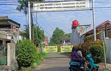 Warga Pamulang Tangsel Mendadak Blokir Akses Jalan ke SMPN dan SMAN, Begini Duduk Perkaranya