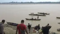 Unit Reskrim Polsek Jalur Luar Kota (Jaluko), Polres Muaro Jambi, bersama Pemerintah Desa Senaung turun ke lokasi dan membubarkan aktivitas perburuan benda antik di aliran Sungai Batanghari. (Foto: Antara)