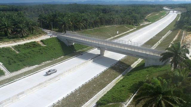 Progres konstruksi Tol Pekanbaru – Bangkinang telah mencapai 64 persen. (Hutama Karya)