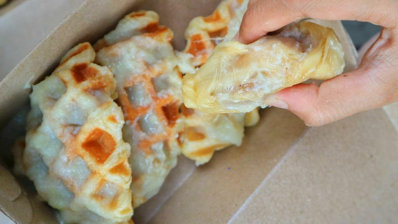 Camilan Croffle Murah di Yogyakarta, Ada Topping Durian hingga Rendang