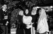 Ditemani Citra Monika, Ifan Seventeen Nyekar ke Makam Dylan Sahara Mendiang Istri yang Jadi Korban Tsunami di Anyer