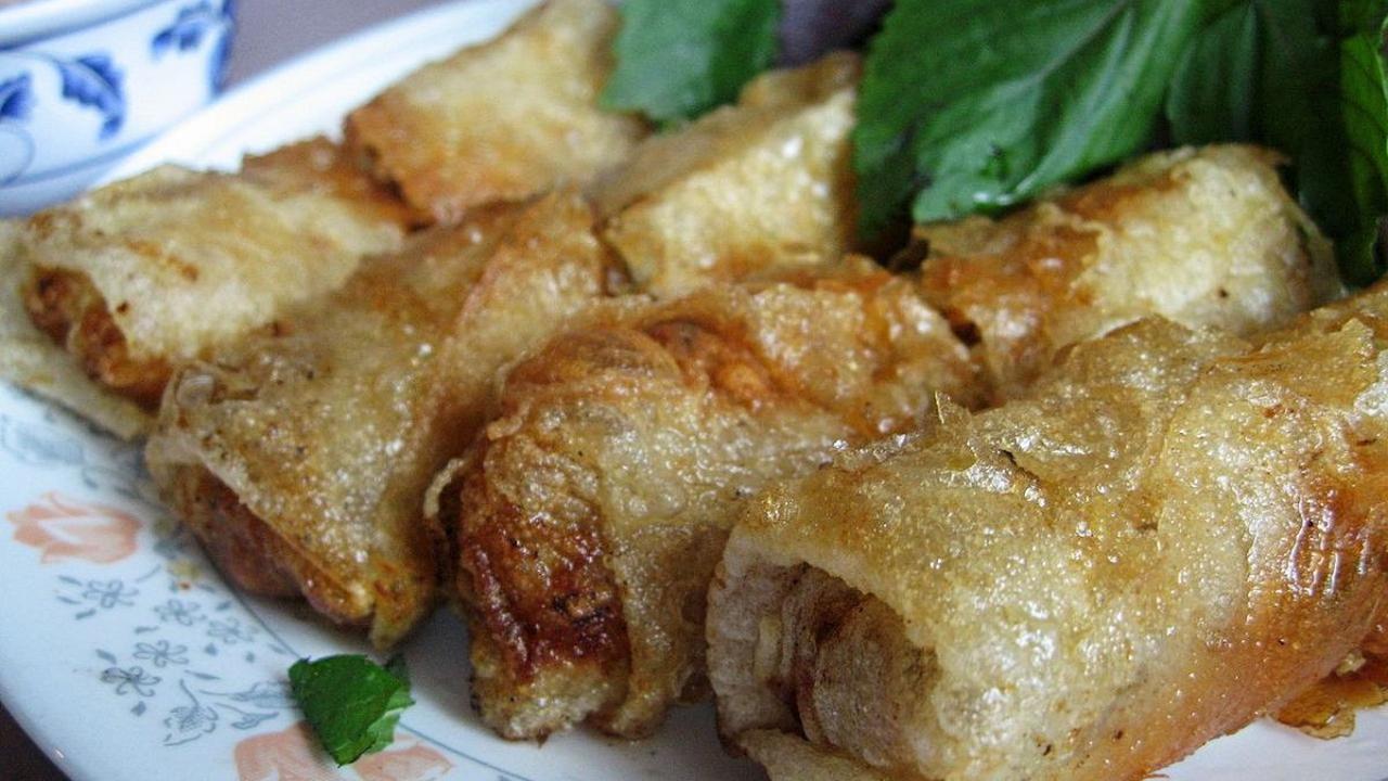 Lumpia Rebung (Semarang, Jawa Tengah)