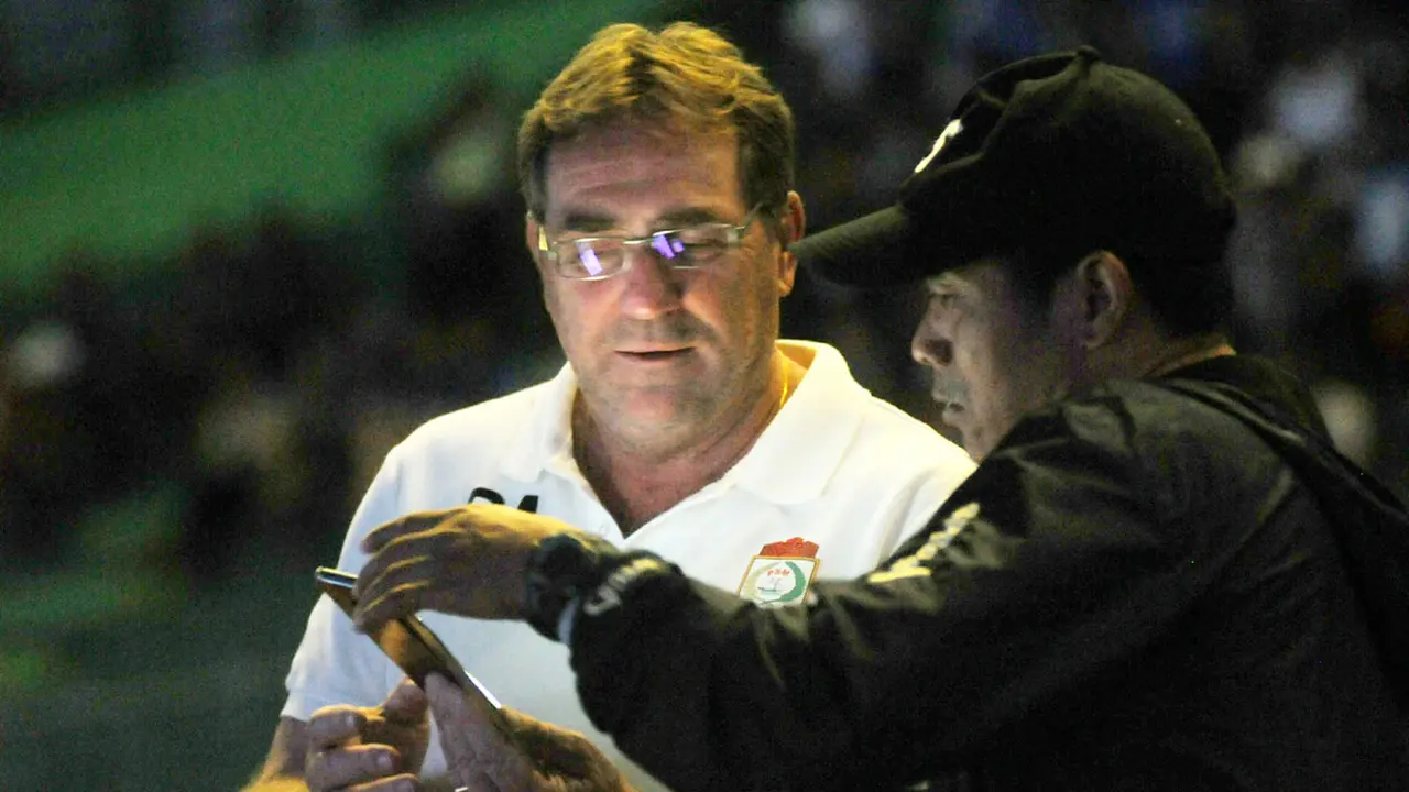 Robert Alberts dan Joko Susilo