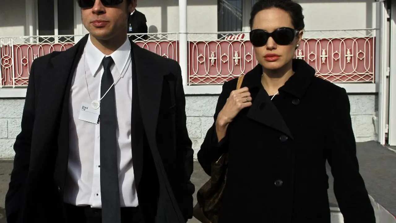 Angelina Jolie dan Brad Pitt