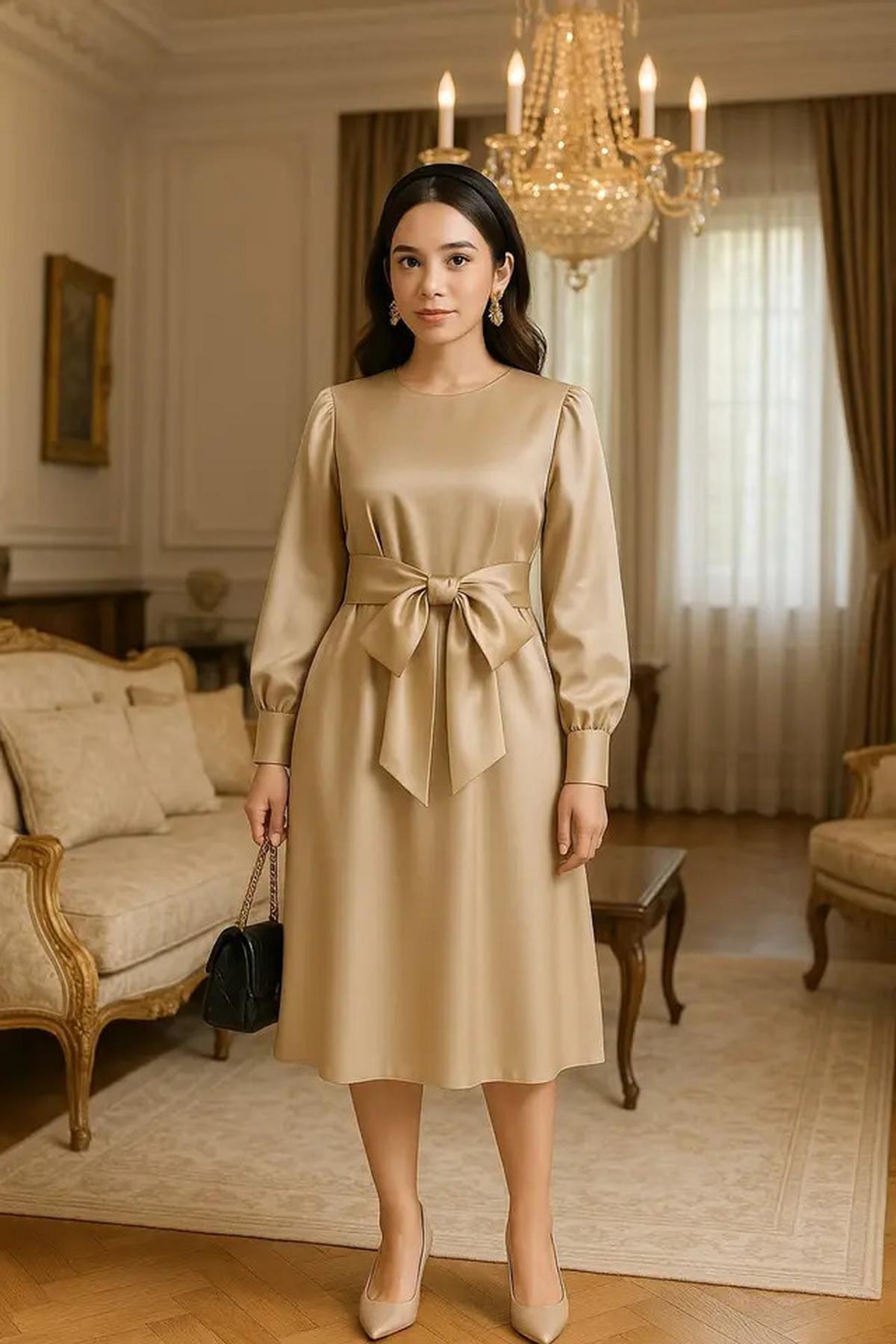 7 Tips Memilih Tunik untuk Wanita Tinggi 150 cm, Tampil Cantik Tanpa Kelihatan 'Tenggelam'