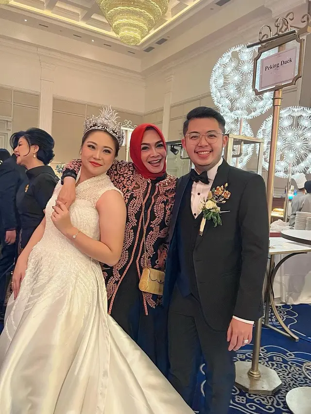 [Fimela] Ibu Nagita Slavina