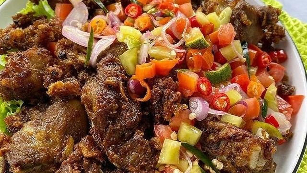 2. Lidah sapi goreng sambal dabu-dabu