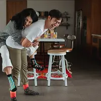 Jelang hari bahagianya pasangan Tara Budiman dan Gya Sadiqah mengumbar potret kemesraannya. Foto preweding pasangan ini diunggah melalui laman media sosialnya. (Instagram/tarrabudiman)