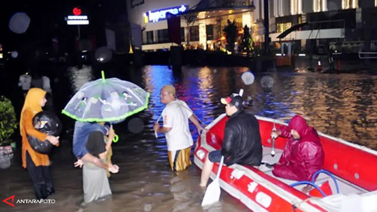banjir-cirebon-140115a.jpg