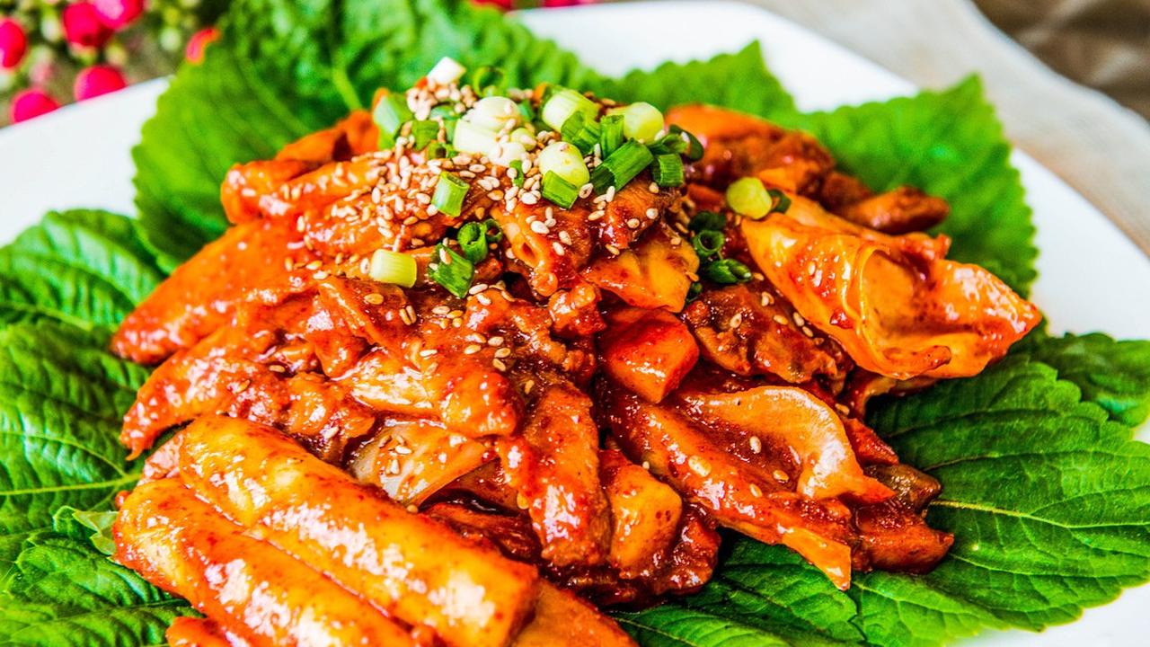 8 Makanan Penyebab BAB Berdarah, Perlu Diwaspadai