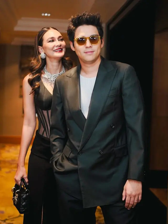 Penampilan terbaru Luna Maya. [@lunamaya]