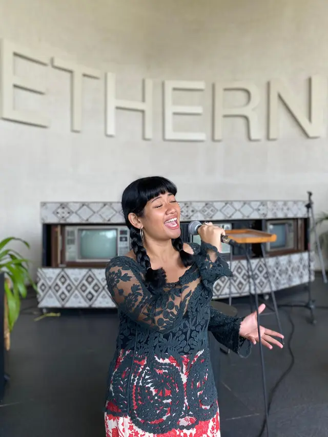 Teshalonika Krisanti