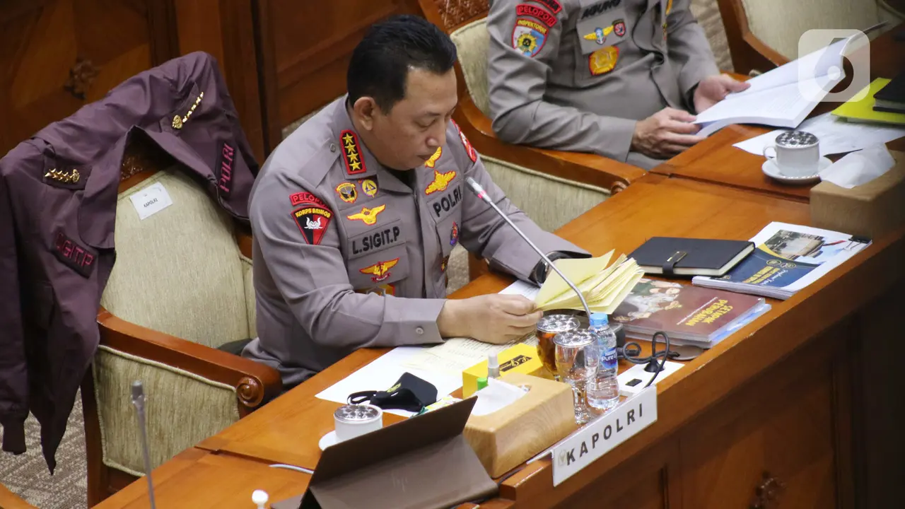 Kapolri raker dengan komisi III