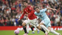 Manchester United bermain imbang 2-2 kontra Burnley pada laga pekan ketiga Premier League di Old Trafford, Sabtu (30/8/2025) malam WIB. (AP Photo/Ian Hodgson)