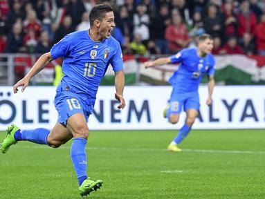 Italia berhasil mencuri kemenangan saat bersua Hungaria pada match day keenam Grup 3 UEFA Nations League A 2022 yang berlangsung di Puskas Arena, Budapest, Selasa (27/9/2022) dini hari WIB. (AP via MTI/Zsolt Szigetvary)