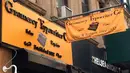 Penampakan toko mesin ketik vintage Gramercy Typewriter Co, New York, Amerika Serikat, 28 Juni 2019. Menurut pemilik toko Gramercy Typewriter Co, Paul Schweitzer (80), tokonya menjual lusinan mesin ketik vintage selama musim liburan. (Katherine Roth via AP)