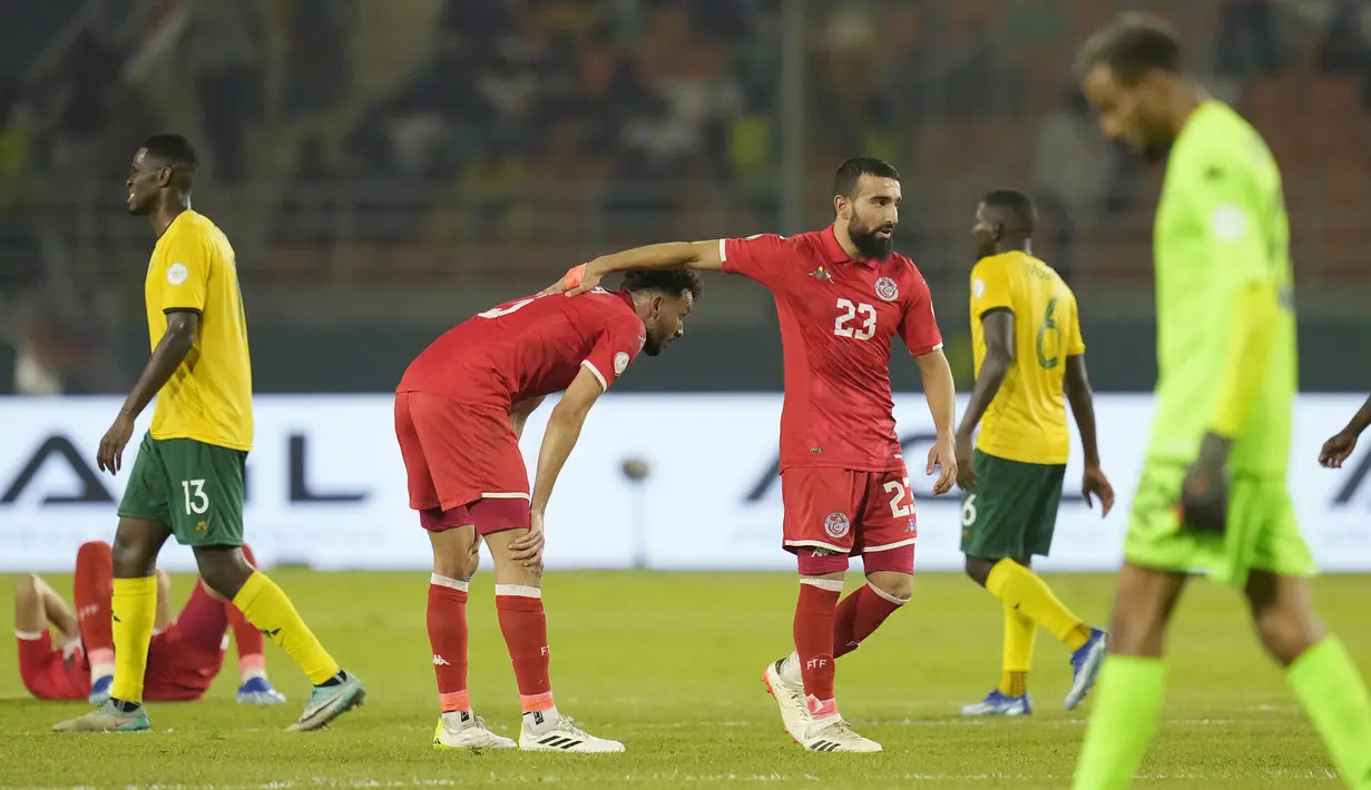 Tunisia mampu tampil mengejutkan saat Piala Dunia 2022. Mereka mampu mengalahkan juara bertahan Prancis dan menahan imbang Denmark meski pada akhirnya tak mampu mentas dari fase grup. Namun, pada edisi Piala Afrika 2023 ini, mereka tak sedikitpun mampu meraih kemenangan. (AP Photo/Themba Hadebe)
