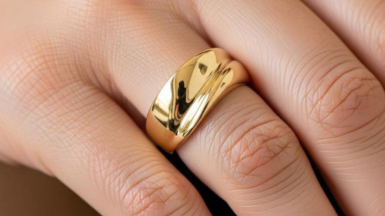 10 Desain Cincin Emas yang Mudah Dijual Kembali, Investasi Aman Masa Depan
