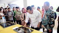 Ketua DPR RI Bambang Soesatyo bersama Menteri Riset, Teknologi, dan Pendidikan Tinggi (Menristekdikti) Prof. Mohamad Nasir meresmikan Universitas Perwira Purbalingga (UNPERBA).