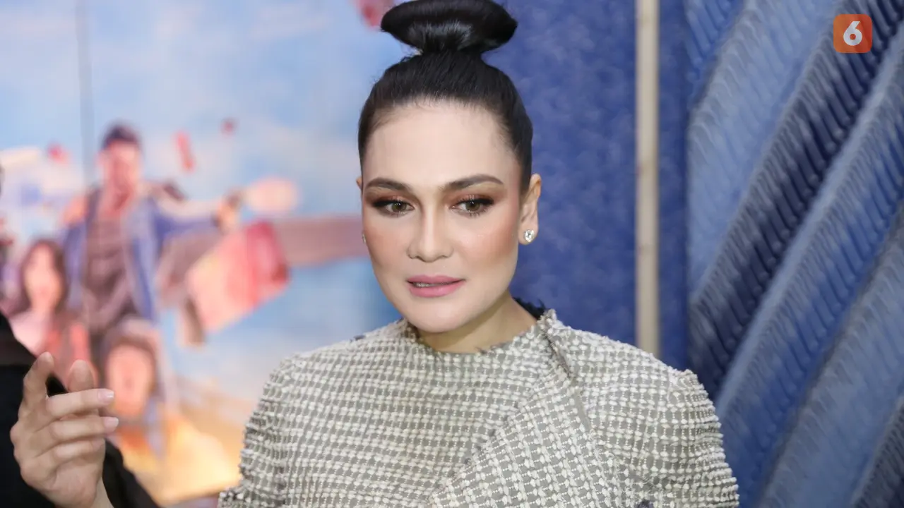 [Bintang] Luna Maya