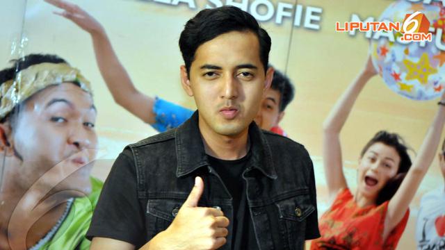 Jelang Tahun Baru Ayah Kemal Palevi Meninggal Dunia Showbiz Liputan6 Com