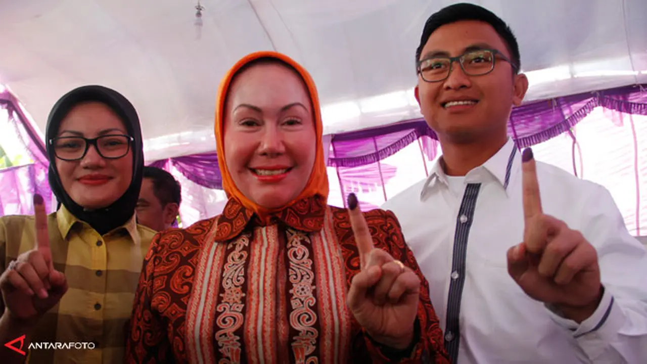 pilkada-serang-atut-130905c.jpg