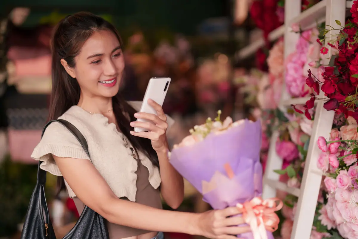 wanita agustus single bahagia