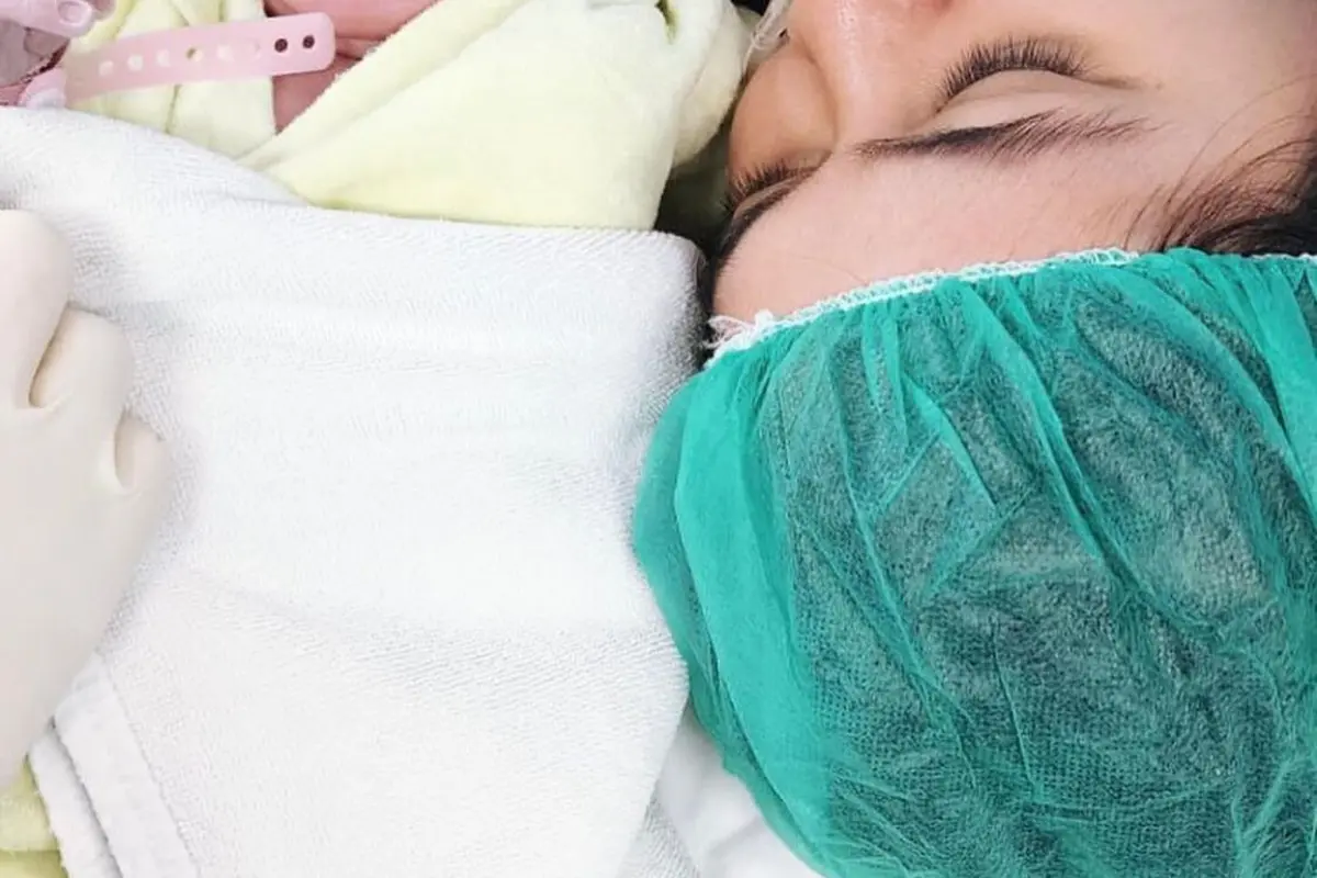 Potret Persalinan Indah Indriana (Instagram/@indahindriana)