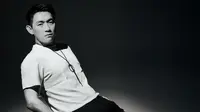 Lirik Lagu Apa Kabar, Ifan Seventeen Luapkan Rasa Kerinduan Hingga Kepasrahan Mendalam