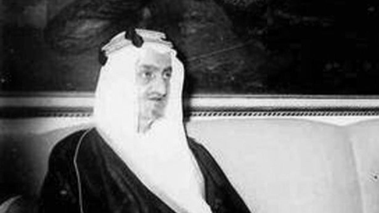 Raja Faisal berkunjung ke Indonesia 47 tahun sebelum Raja Salman. (Soeharto.co)