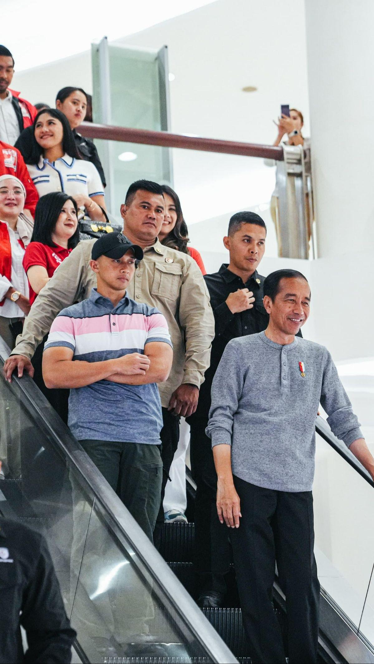 "Ya nanti, nanti deh kalau udah bisa dishare. Saya izin dulu," tutup Grace.
