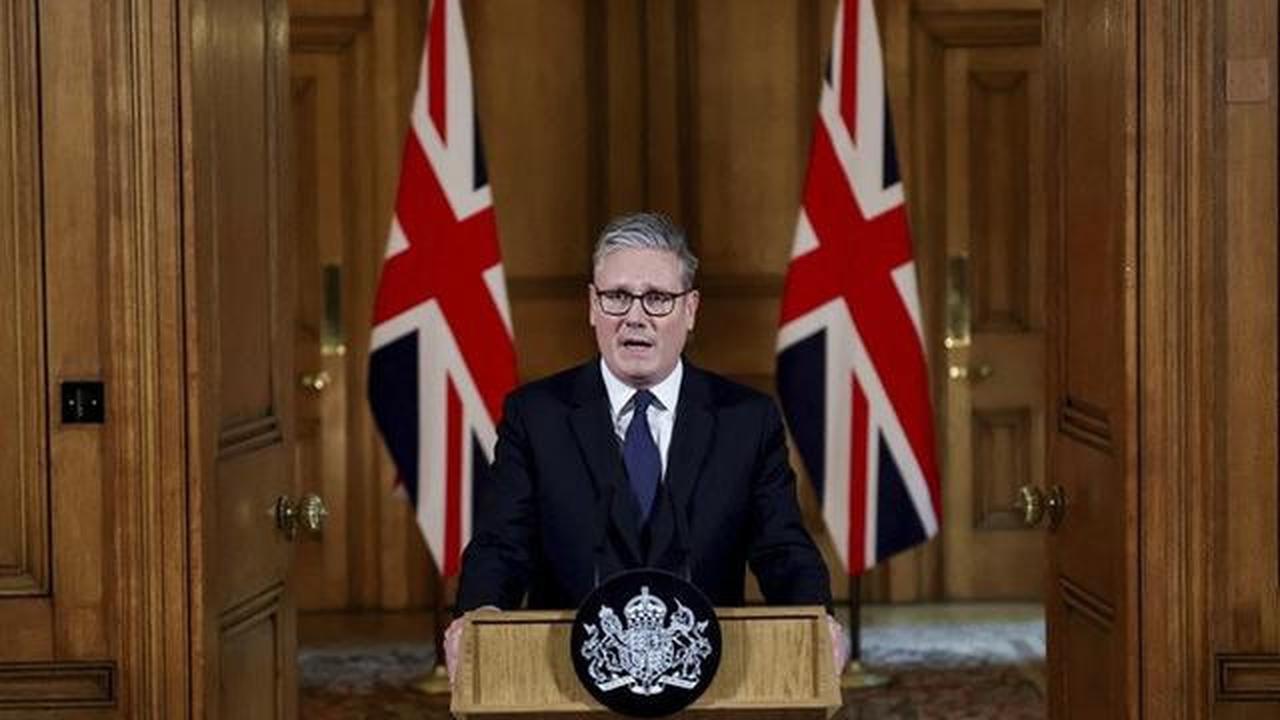 Ramai-Ramai Parlemen Tuntut PM Inggris Keir Starmer Mundur, Ini Penyebabnya