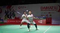 Leo Rolly Carnando/Daniel Marthin melangkah ke babak 16 besar Indonesia Masters 2023 setelah mengalahkan ganda putra Korea Selatan Ko Sung Hyun/Shin Baek Cheol. Pasangan Indonesia ini menang 21-11 dan 21-16 di&nbsp;Istora Gelora Bung Karno, Senayan, Jakarta, Selasa (24/1) malam WIB. (foto: PBSI)