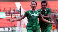 Slamet Nurcahyo (kiri) dan Rudi Widodo sempat tak yakin Bonek FC mendapat undangan ikut turnamen besar lagi gara-gara WO di Piala Presiden. (Bola.com/Zaidan Nazarul)